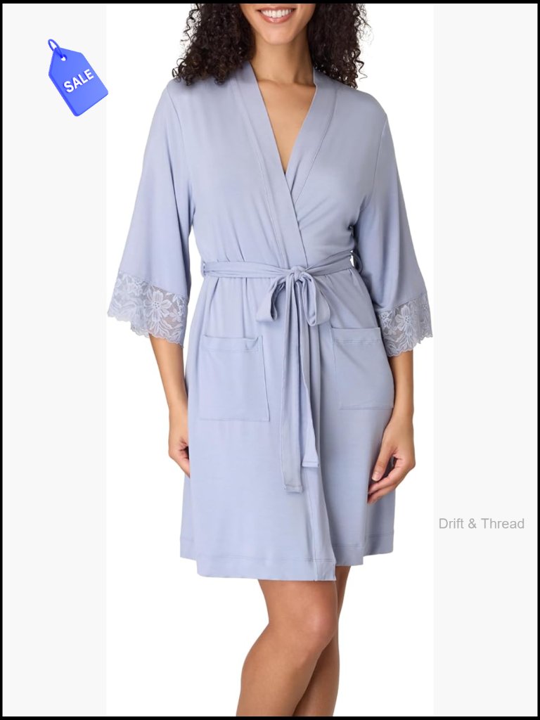Machine Washable Bathrobe With Pockets Soft Breathable Adjustable Waist Lace